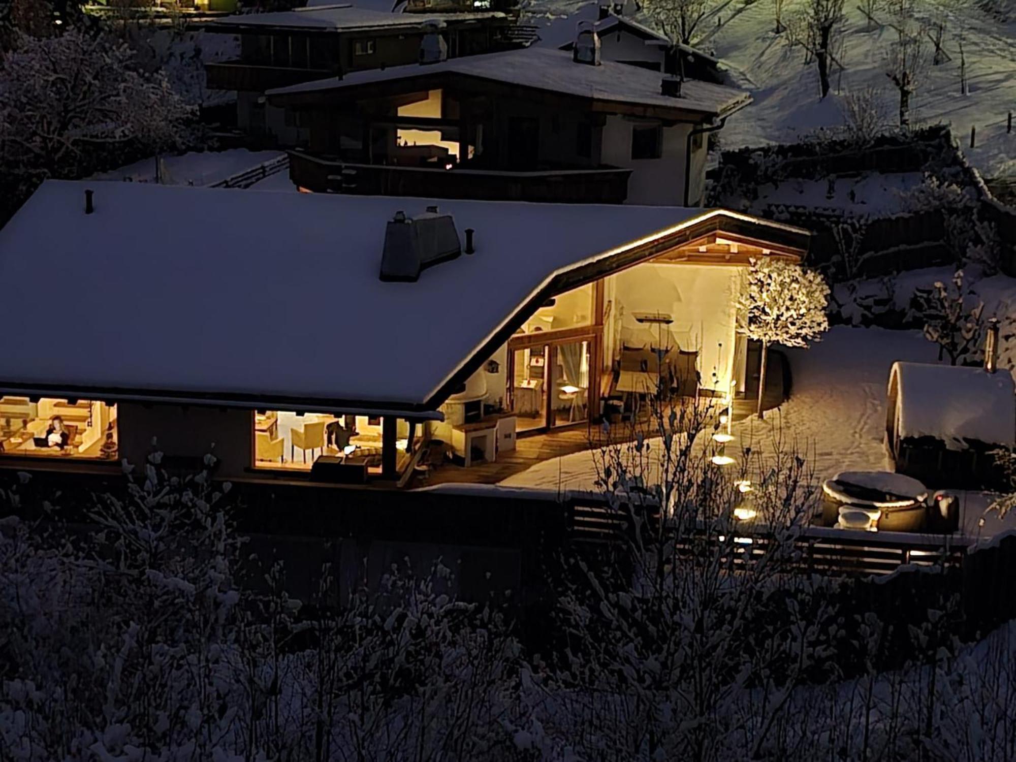Chaletserlesblicktirol Mieders Exterior photo