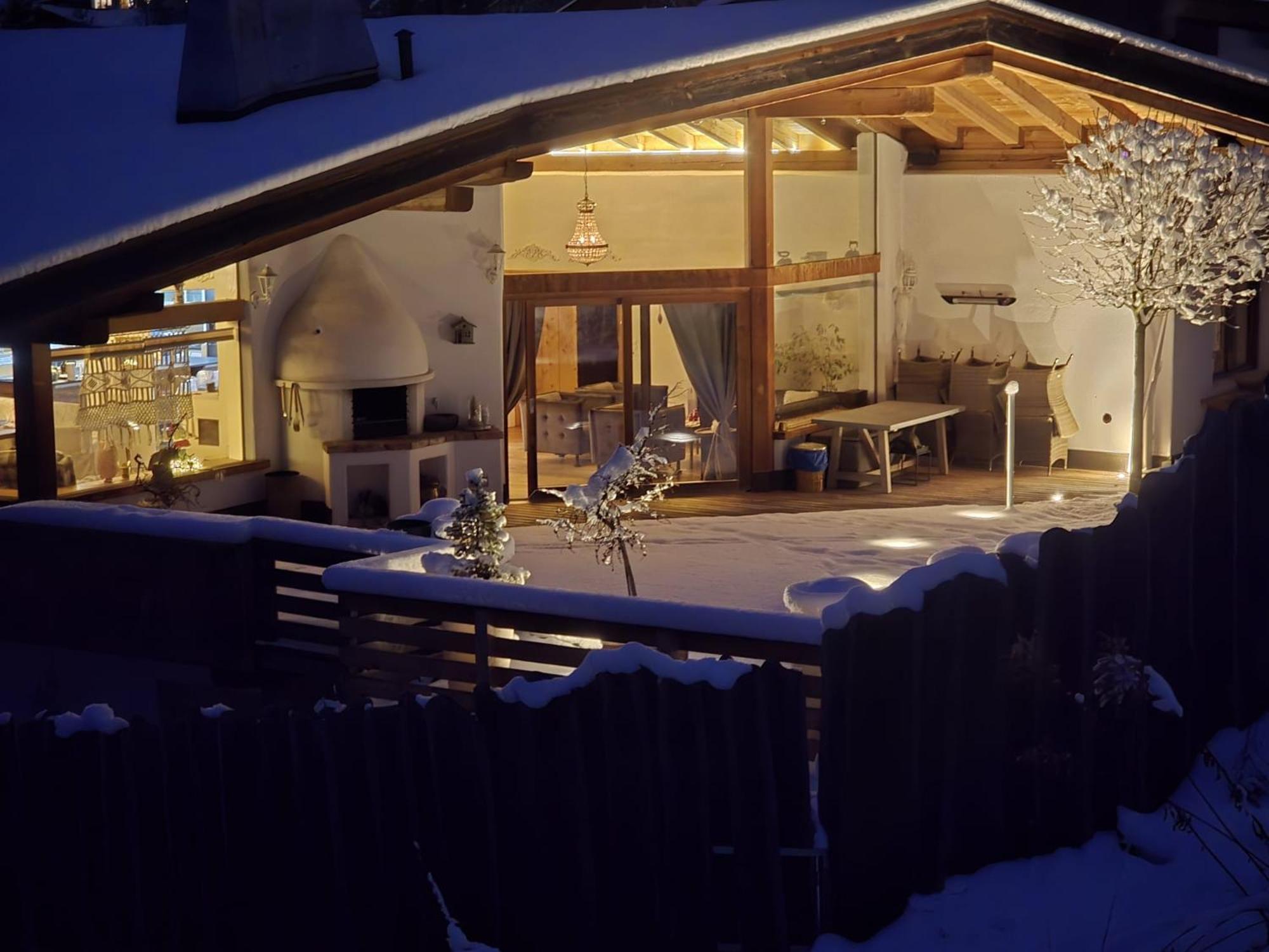 Chaletserlesblicktirol Mieders Exterior photo