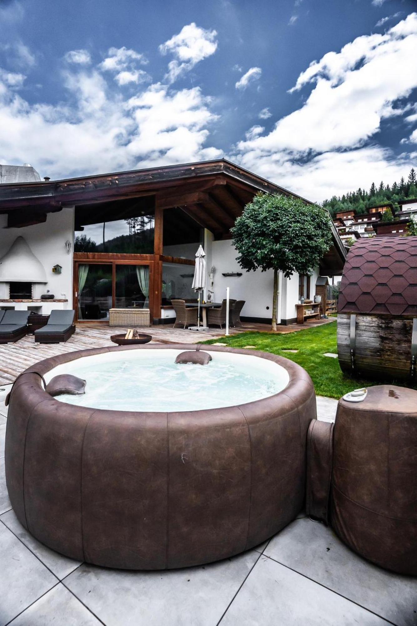 Chaletserlesblicktirol Mieders Exterior photo