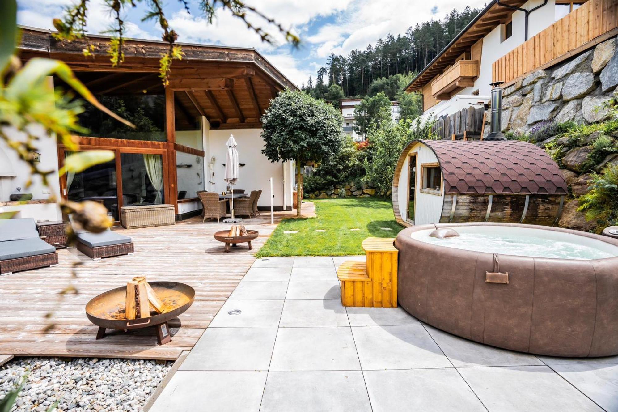 Chaletserlesblicktirol Mieders Exterior photo